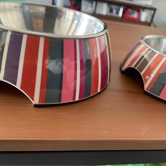 Melamine cat bowls. - Picture 4 of 5